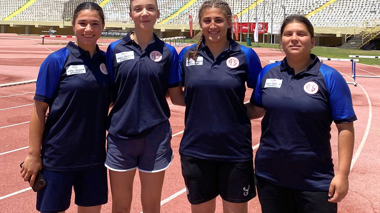 Antalyaspor Atletizm Takımı, İzmir’den 4 Madalya ile Döndü