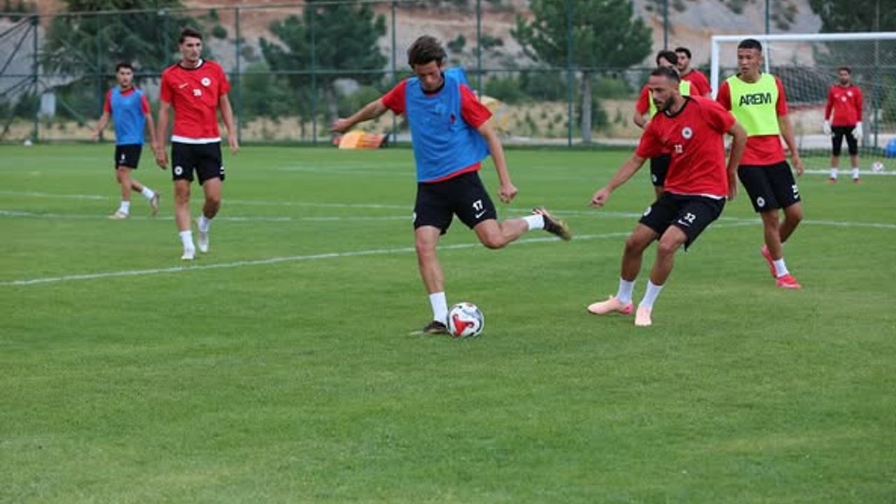 "Isparta 32 Spor, Davraz’da Yeni Sezon Hazırlıklarını Sürdürüyor"