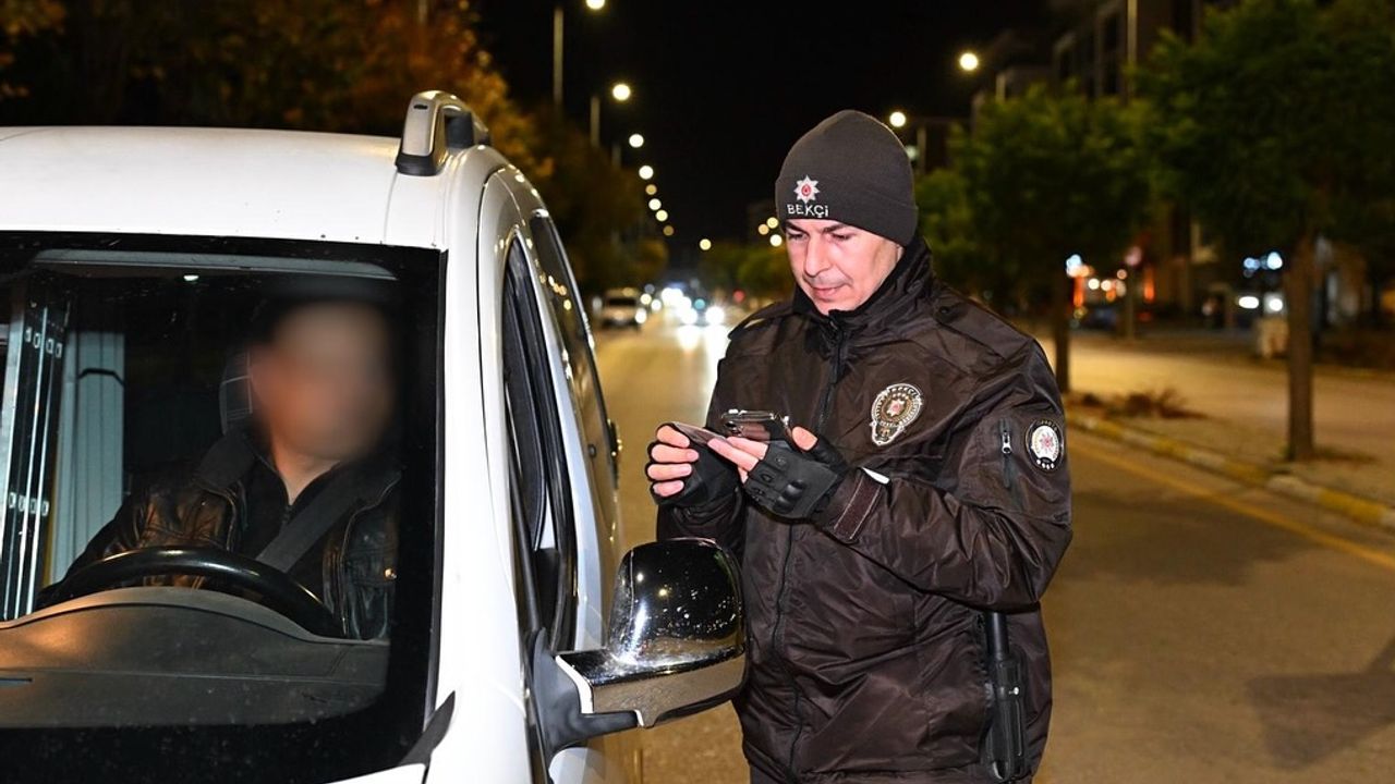 Isparta’da abartı egzoz ve modifiyeli araç denetimi