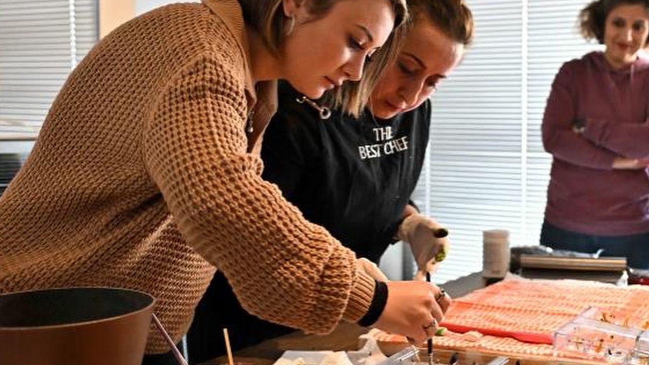 Antalya Muratpaşa’da Meslek ve Sanat Kursları Başlıyor