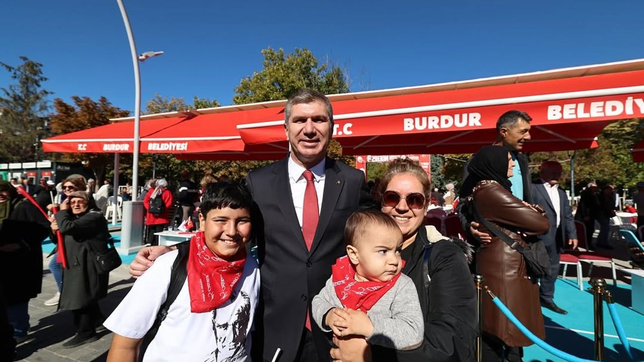Burdur’da Cumhuriyet Bayramı Coşkuyla kutlandı