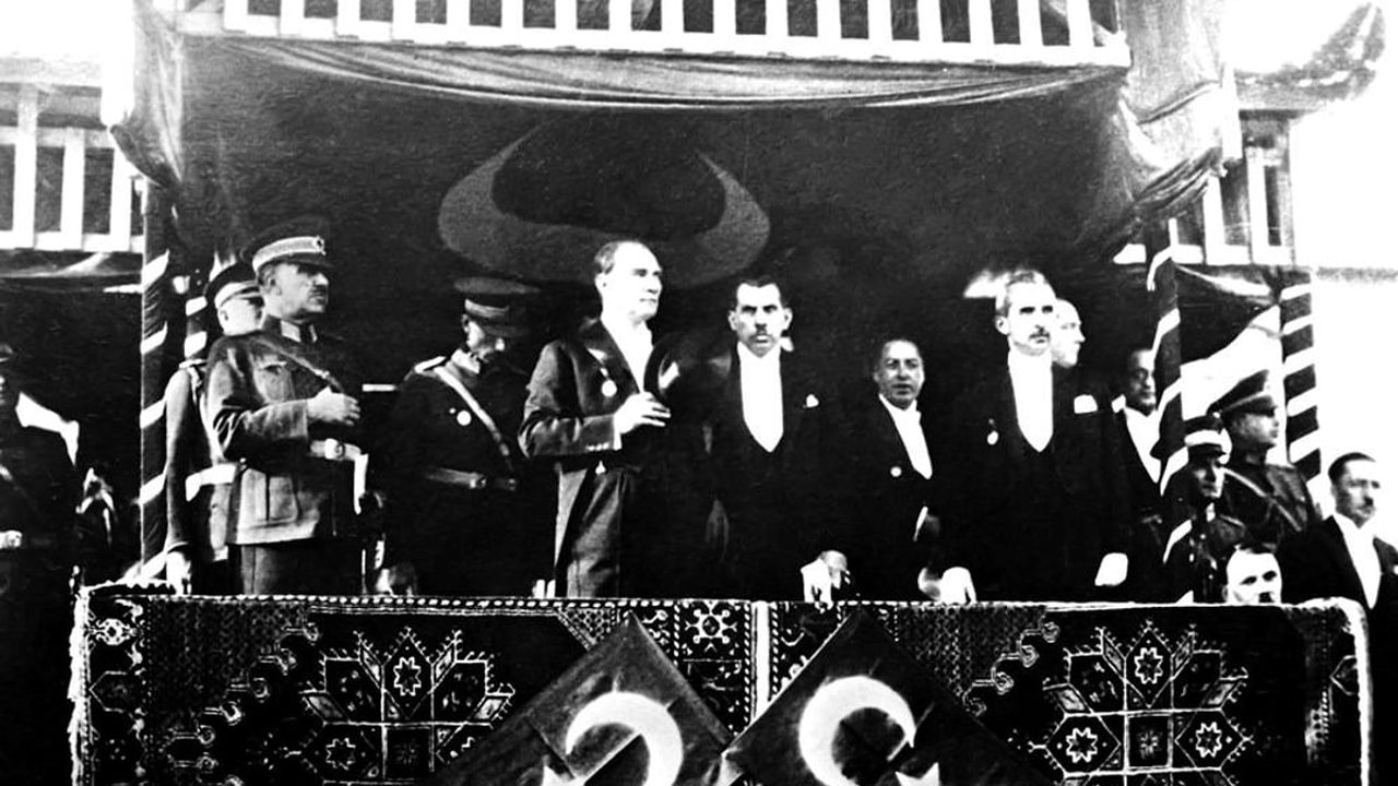 Cumhuriyetin İlanı Dünya Basınında Büyük Yankı Uyandırdı