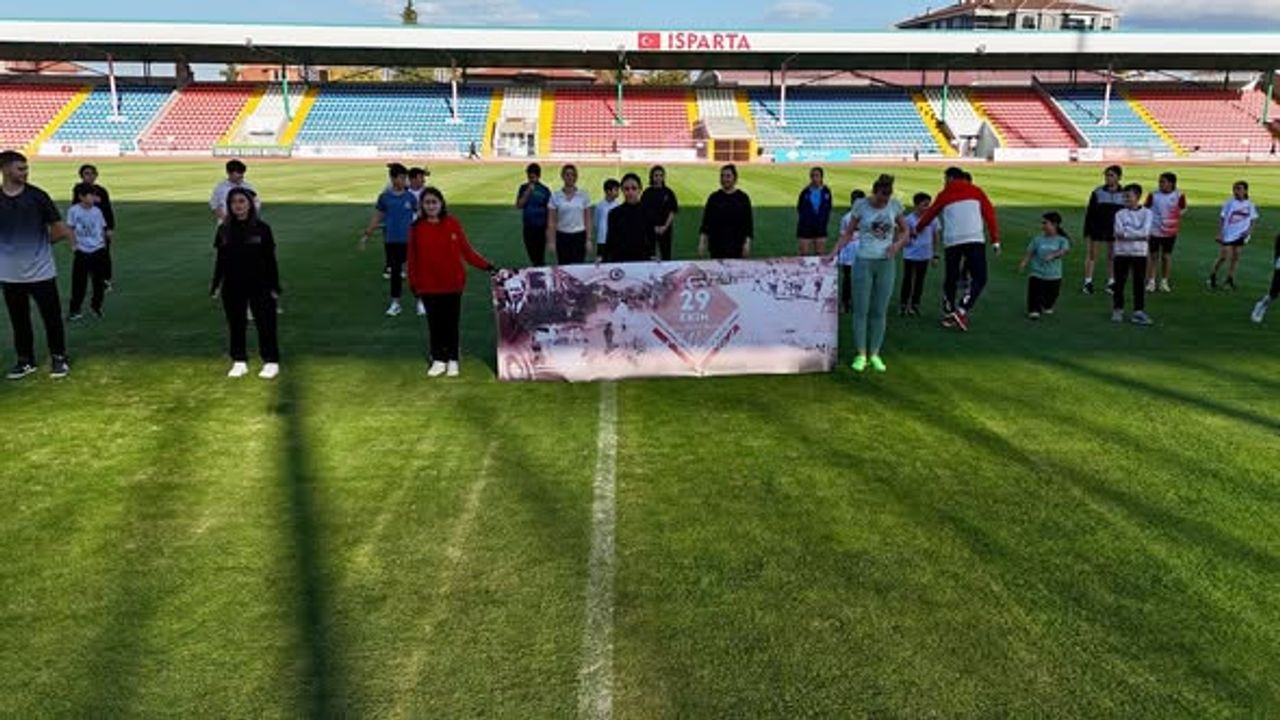 Isparta’da Cumhuriyet’in 102. yılı spor etkinlikleriyle kutlanıyor