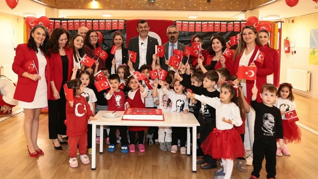 Minikler 29 Ekim Coşkusunu Doyasıya Yaşadı