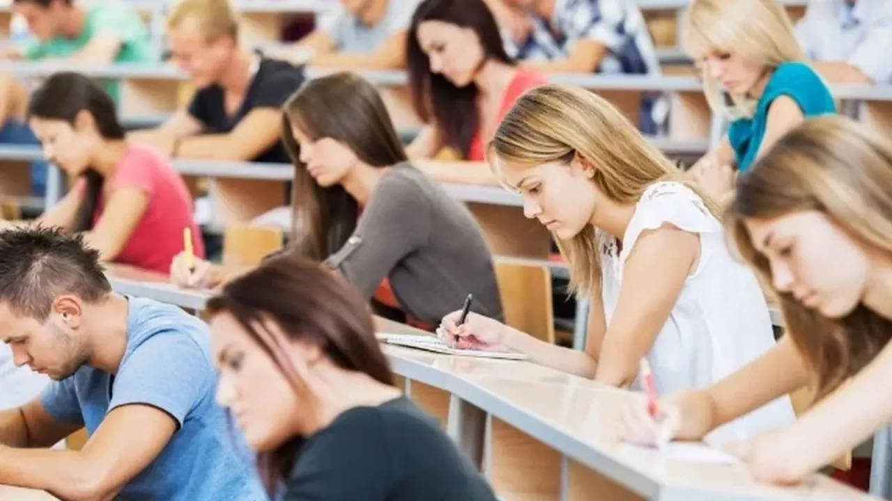 29 Ekim’de Üniversiteler Tatil mi? 28 Ekim’de Ders Olacak mı?