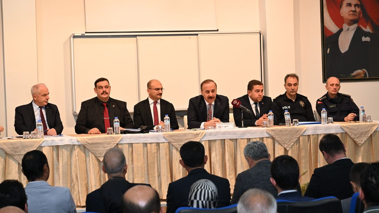 "Vali Erin: Şarkikaraağaç’a dair yapılan bazı haberler iyi niyetli değil"