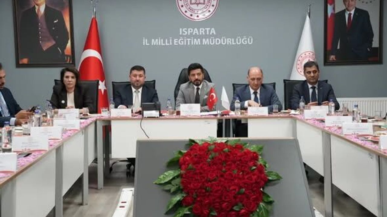 Isparta'da "Hayat Boyu Öğrenme" İl Değerlendirme Toplantısı Yapıldı