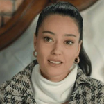 Pelin Akil’in kaşık şaşkınlığı gündem oldu: Vücuda neden yapışıyor?