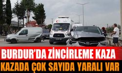 Burdur'da Zincirleme Kaza: 5 Yaralı