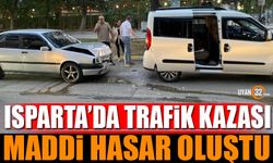 Isparta'da Maddi Hasarlı Trafik Kazası