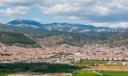 Muğla'nın Menteşe İlçesinde Orman Yangınına Müdahale Sürüyor