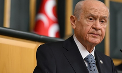 Devlet Bahçeli ve DEM Partili Vekillerin Tokalaşması Gündem Oldu