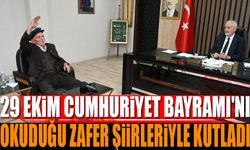 Ethem Amca 29 Ekim Cumhuriyet Bayramı’nı okuduğu zafer şiirleriyle kutladı