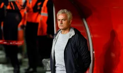 Mourinho Fenerbahçe’de Sezonu Bitirir Mi?