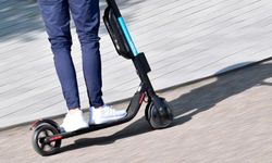 Çin'de elektrikli scooter patladı: Kayda alınan görüntüler dehşete düşürdü!