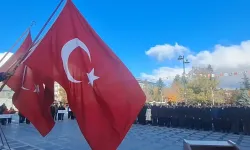 Cumhuriyet Meydanı’nda 24 Kasım Öğretmenler Günü Coşkusu