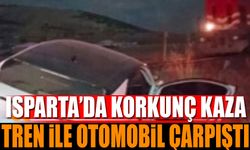 Isparta'da Tren ile Otomobil Çarpıştı