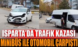 Isparta Halıkent polisevi kavşağında kaza