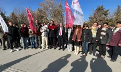 CHP Gençlik Kolları: “Barınamıyoruz, Geçinemiyoruz!”