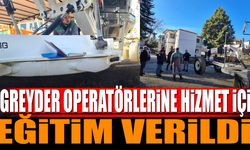 Isparta Orman Bölge Müdürlüğü'nde çalışan greyder operatörlerine eğitim verildi