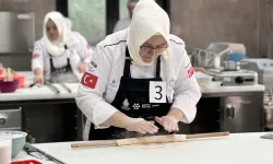 Kadın Ustalar En İyi Baklava İçin Yarıştı