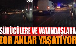 Sürücülere ve vatandaşlara zor anlar yaşatıyor (Video Haber)