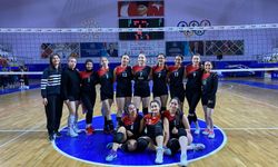 USO Anadolu Lisesi Voleybolda Namağlup Yarı Finalde!