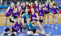 Afyon Belediye Spor Kadın Voleybol Takımı, Önemli Galibiyet Aldı