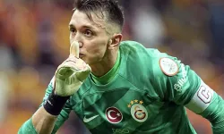 Muslera, Bülent Korkmaz’ın 428 Maçlık Rekorunu Eşitledi