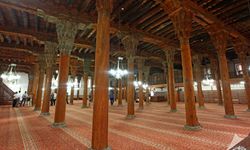 Yeni Yılın İlk Namazı Afyonkarahisar Ulu Camii'nde Yoğun Katılımla Kılındı