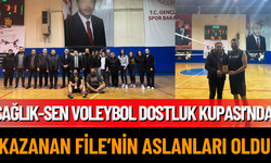 Sağlık-Sen Voleybol Dostluk Kupası’nda kazanan File’nin Aslanları oldu