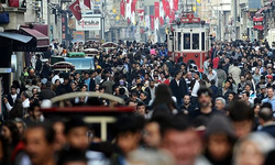 Türkiye'de En Yaygın Kadın İsimleri Açıklandı! Zirvede Hangi İsim Var?