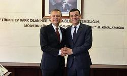 Sema Silkin Ün’den Özgür Özel’e Yapılan Saldırıya Sert Tepki: "Kirli Bir Teşebbüs"