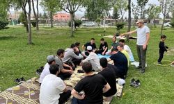 Afyonkarahisar’da gençler doğada stres attı