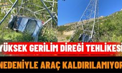 Eğirdir'de Kaza: Yüksek Gerilim Direği Tehlikesi Nedeniyle Araç Kaldırılamıyor