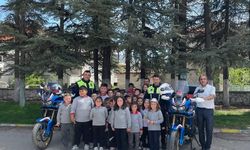 Isparta Jandarmasından Öğrencilere Trafik Eğitimi