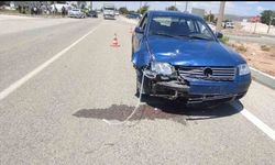 Isparta Şarkikaraağaç’ta Trafik Kazası: 3 Genç Yaralı