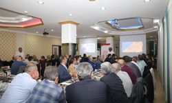 “Filistin Bizim Neyimiz Olur?” konulu söyleşi Isparta’da gerçekleştirildi