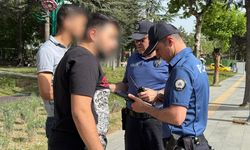 Isparta'da polis denetimlerinde 4 aranan şahıs yakalandı