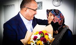 Başkan Tural, Annelerin Gününü Kutladı