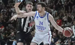 Anadolu Efes, Beşiktaş'ı Nefes Kesen Maçta Devirdi