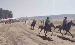 Baklan'da Geleneksel Rahvan At Yarışları Nefes Kesti