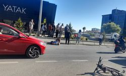 Otomobil Bisikletliye Çarptı
