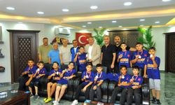 Dinarlı Güreşçilerden Şampiyonluk Yağmuru