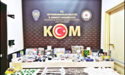 Afyon’da Kaçak Telefon Parçaları Ele Geçirildi