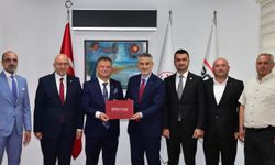 Karamanlı Futbol Severleri Sevindirecek! Kapalı Halı Saha İçin İmzalar Atıldı