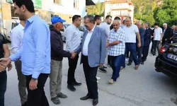 Çameli’de Bayram Coşkusu: Başkan Arslan ve Yazar Hayati İnanç Halkla Buluştu