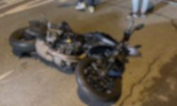 Otomobil ile Elektrikli Motosiklet Çarpıştı: 1 Yaralı