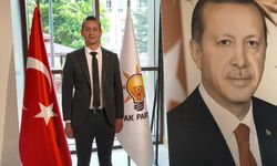 Tefenni’de Siyasi Deprem: AK Parti İlçe Başkanı Kayacan Görevinden İstifa Etti