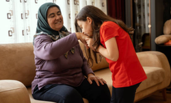 Uzmanlardan Ebeveynlere Bayram Tavsiyesi: Çocuklara Bayramı Sevdirmenin Yolları